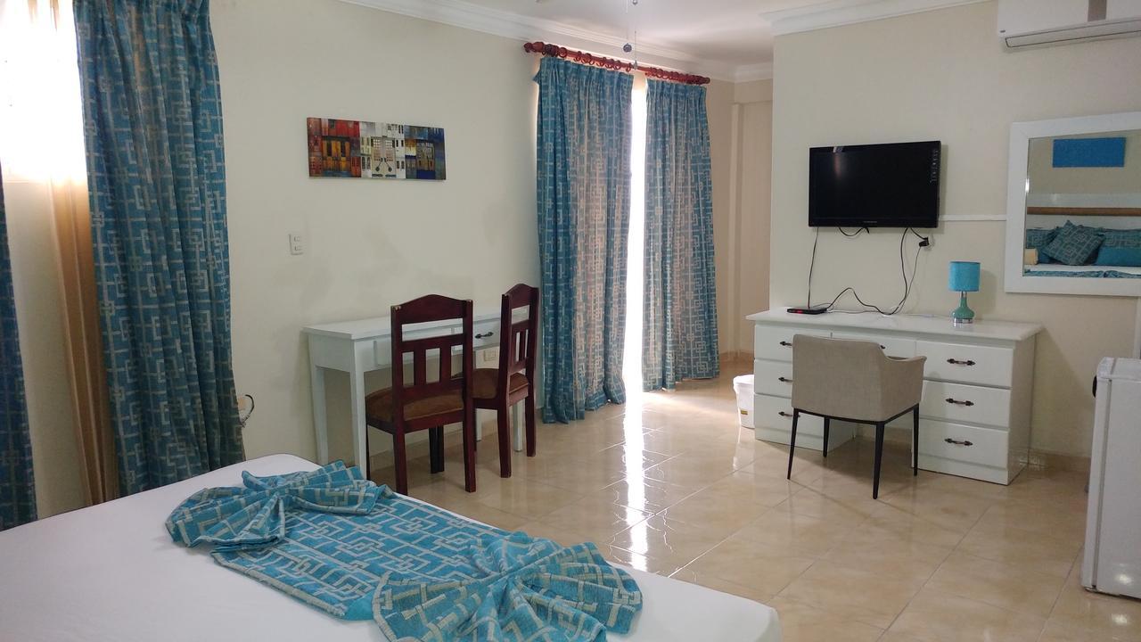 Hotel & Restaurante Flamboyan Higuey Екстериор снимка